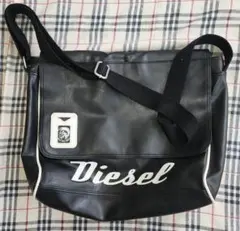 美品】 DIESEL レザー ショルダー クロスボディ バッグ サコッシュ 黒 