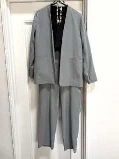 【セット売り】入学式　レディース　パンツスーツ　ノーカラー
