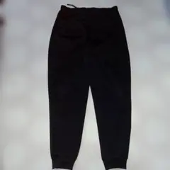 黒 ジャージパンツ