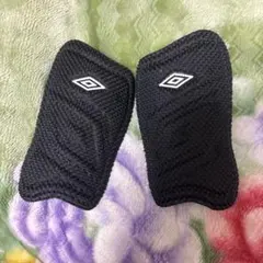 Umbro シンガード 黒