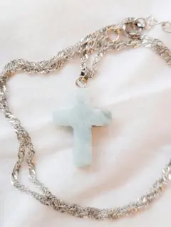 翡翠 十字架型ペンダント ネックレス