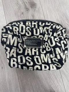MARC BY MARC JACOBS ポーチ ロゴ総柄のサムネイル