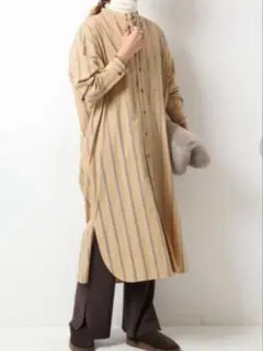 【spic＆span 】　TICCAノーカラースクエアビッグロングシャツ