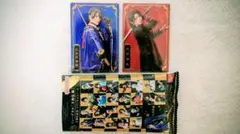 刀ミュ ウエハース　三日月宗近　加州清光