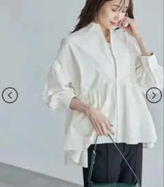 ペプラムシャツ　ホワイト