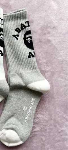 グレー＋黒　二足セットアベイシングエイプ BAPE 靴下ソックス