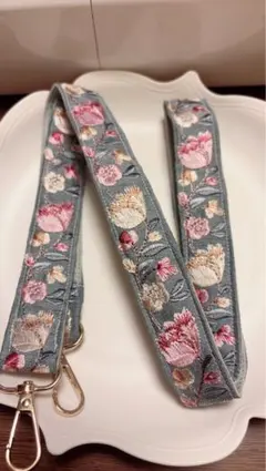 Item thumbnail for item d49d736d-3f89-45a8-99cb-457ea794063c