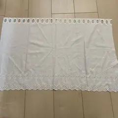 カフェカーテン　生地　花柄刺繍65×44のサムネイル