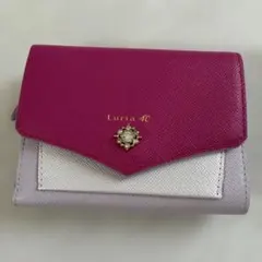 Luria 花柄 三つ折り財布 ネイビー 4℃ - メルカリ