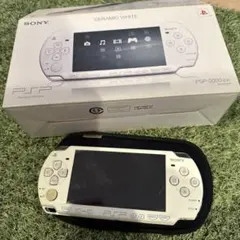 ジャンク品　SONY PSP-2000 セラミックホワイト 本体