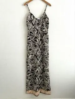 ZARA ボタニカル柄 サロペットのサムネイル