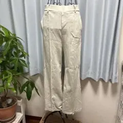 センタープレス入り ストレッチスラックス アイボリー