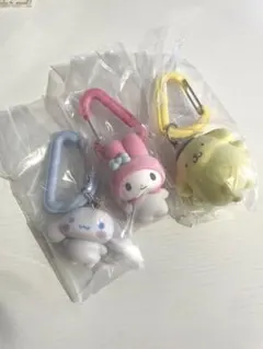 シナモンロール　マイメロディー　プリン　カラフルカラビナマスコットチャーム