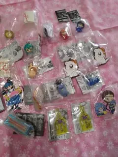 バラ売り可 カプセルトイ ガチャ めじるしアクセサリー ラバーマスコット