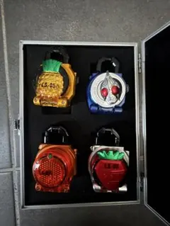 仮面ライダー鎧武 ガイム DXロックシード 4個セット 特別ケース付き
