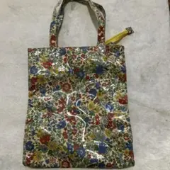 リバティ花柄トートバッグ イエローのファスナー付き