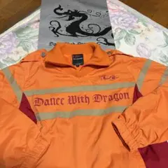極美品サイズ2DWDダンスウイズドラゴン裏地フリース撥水/襟付Vネックジャケット