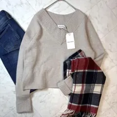 タグ付き ニット