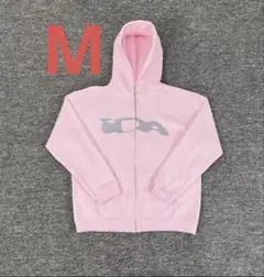 ピンクジップパーカー