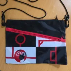Coca-Cola サッカーショルダーバッグのサムネイル
