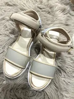 DIANA スポーツサンダル ベージュのサムネイル
