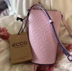 Ecco レザークロスボディバッグ