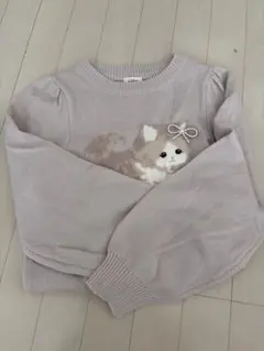 猫の刺繍付き薄紫ニットセーター