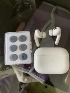 【美品】AirPods Pro2 本体 充電ケース イヤーチップ付き　箱無し