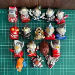 激レアあり！ウルトラマン ／怪獣 指人形 149体セット レアあり】ウルトラマン 怪獣 指人形 フィギュア 60体まとめ売り