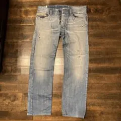 dieselダメージ加工 ストレートデニムパンツ 薄い青色