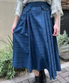 ビット付きサイドタックスカート axesfemme