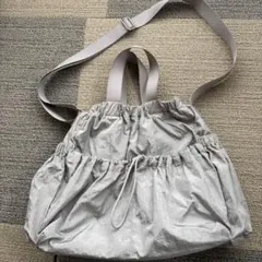 ジーユーナイロンギャザーショルダーバッグ