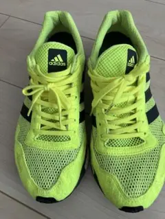 adidas ランニングシューズ