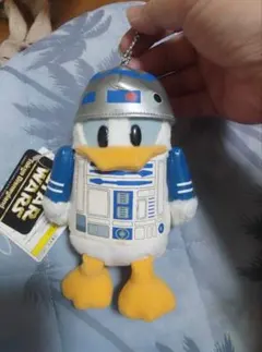 ドナルド R2-D2 ぬいぐるみバッジ - メルカリ