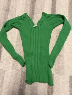 REDY AZEL グリーン サマーセーター 背中もＶネック 即購入歓迎