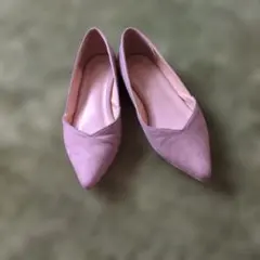 ベージュカラー ポインテッドトゥ フラットシューズ