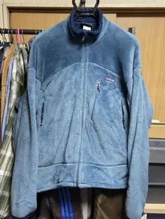 廃盤 patagonia レギュレーター R4 フリースジャケット レアカラー