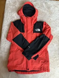 THE NORTH FACE マウンテンパーカー レッド/ブラック