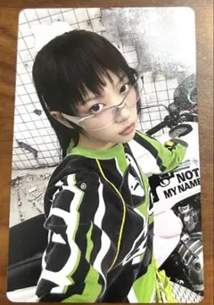 ILLIT NOT CUTE ANYMORE モカ　トレカ