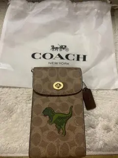 週末SALE COACH 恐竜ショルダーバッグ