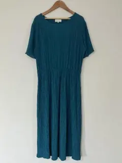 アルファキュービック　★ロングワンピース　薄い緑　ウエストゴム　Mサイズのサムネイル