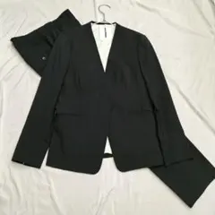 極美品　グリーンレーベルリラクシング　夏用スーツ　ネイビー