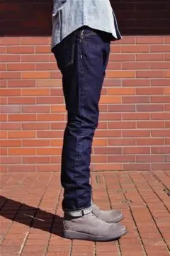 Item thumbnail for item 81227b22-a6c3-4d50-9ddc-1ea653180388