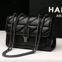 ショルダーバッグ