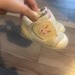 MIKI HOUSE ウサギ刺繍 ベビーシューズ　12.5cm