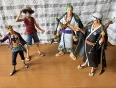 ワンピース フィギュア4体セット ルフィ ゾロ ロー　マルコ ワンピース フィギュア4体セット ルフィ ゾロ ロー マルコ - メルカリ