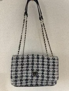GUESS 黒 ツイード ハンドバッグ - メルカリ
