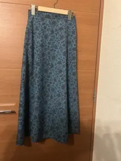 ビームス青系花柄ロングスカート　美品