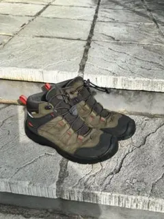 【23.5センチ】KEENミッドカット