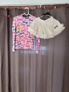 トップス、ショートパンツ２点セット　(90〜100)